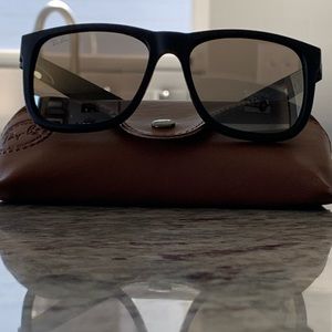 Ray-Ban Justin Sunglasses & Case